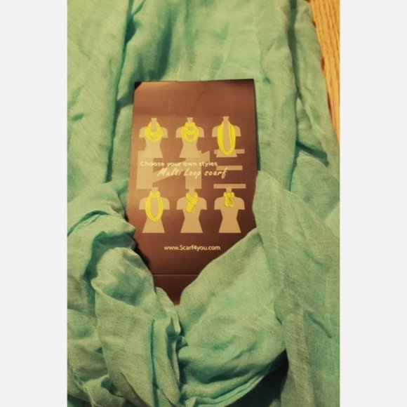 Multi Loop Scarf New - Picture 3 of 9